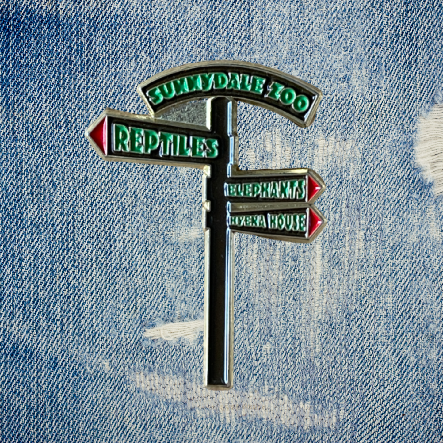 Sunnydale Zoo Signpost